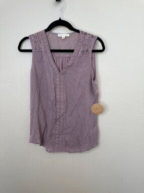 Parallel Skies Sleeveless Lavender Lace Trim Top Small Rayon Blend Elegant NEW